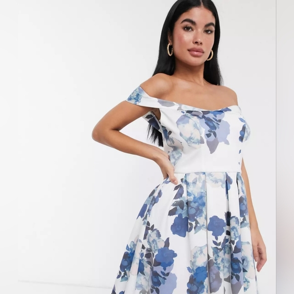 CHI CHI LONDON Off Shoulder Mini Dress in Blue Floral Print, US 2 - Picture 2 of 8